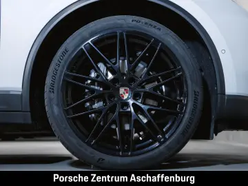 PORSCHE Macan 4 Electric Panoramadach Luftfederung
