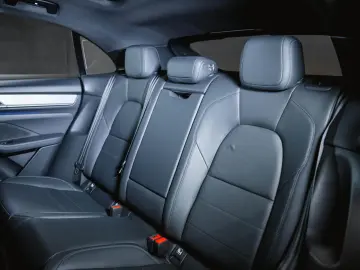 PORSCHE Macan 4 Electric Panoramadach Luftfederung