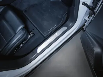 PORSCHE Macan 4 Electric Panoramadach Luftfederung
