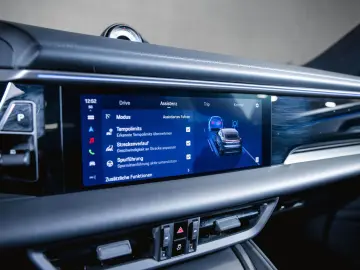 PORSCHE Macan 4 Electric Panoramadach Luftfederung