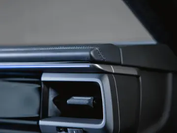 PORSCHE Macan 4 Electric Panoramadach Luftfederung