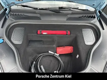 PORSCHE Macan Surround-View LED-Matrix Head-Up Display