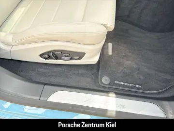 PORSCHE Macan Surround-View LED-Matrix Head-Up Display