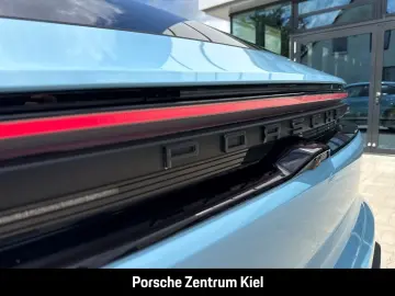 PORSCHE Macan Surround-View LED-Matrix Head-Up Display