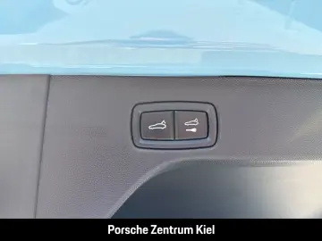 PORSCHE Macan Surround-View LED-Matrix Head-Up Display