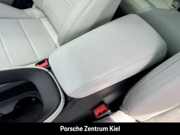 PORSCHE Macan Surround-View LED-Matrix Head-Up Display