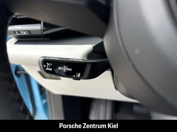 PORSCHE Macan Surround-View LED-Matrix Head-Up Display