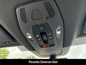 PORSCHE Macan Surround-View LED-Matrix Head-Up Display