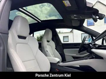 PORSCHE Macan Surround-View LED-Matrix Head-Up Display