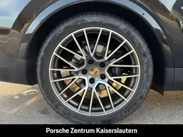 PORSCHE Cayenne Coupe InnoDrive Head-Up Sportabgas BOSE