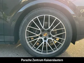 PORSCHE Cayenne Coupe InnoDrive Head-Up Sportabgas BOSE