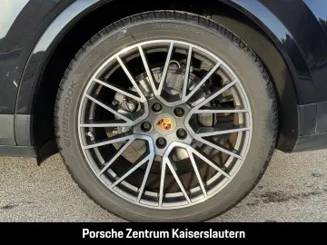 PORSCHE Cayenne Coupe InnoDrive Head-Up Sportabgas BOSE
