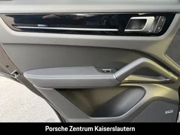 PORSCHE Cayenne Coupe InnoDrive Head-Up Sportabgas BOSE