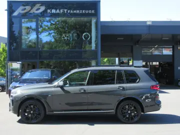 BMW X7 M-Sport Pro 22  Standhzg. AHK 6x Sitzhzg.