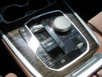 BMW X7 M-Sport Pro 22  Standhzg. AHK 6x Sitzhzg.