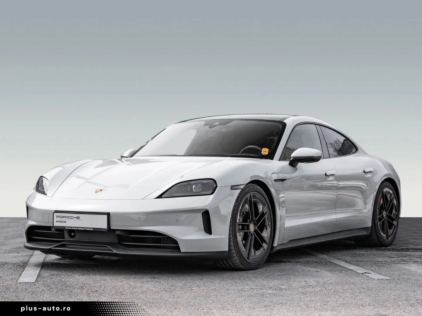 PORSCHE Taycan 2024