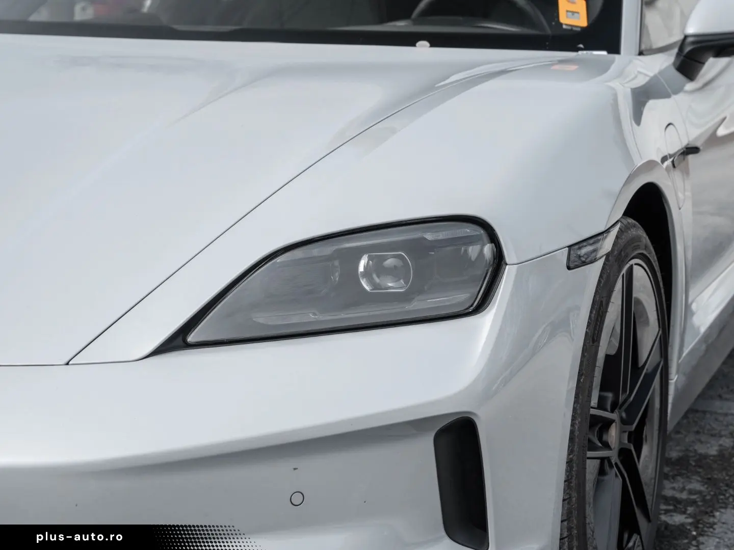 PORSCHE Taycan 2024 — imagine 13