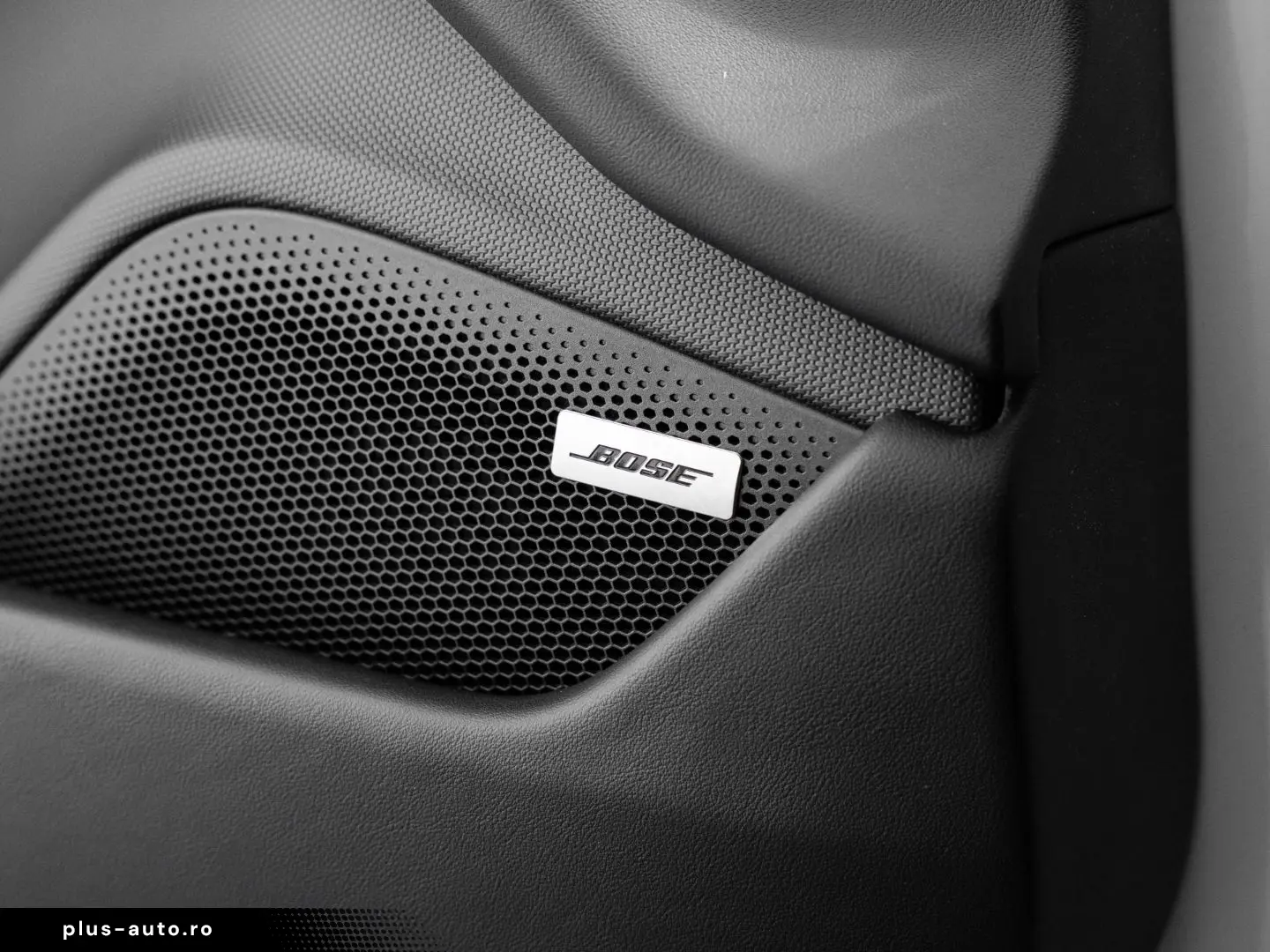 PORSCHE Taycan 2024 — imagine 31