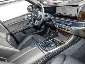 BMW X5 xDrive40d M Sport Pro AHK Pano 7. Sitzer HK