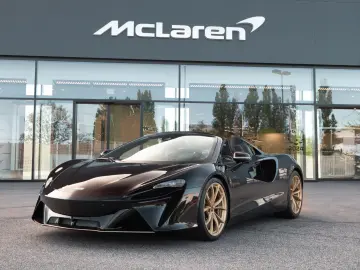 MCLAREN Artura Spider   MSO Pack   F1 Drivers Signatures
