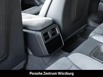 PORSCHE Taycan GTS Burmester HA-Lenkung InnoDrive HeadUp