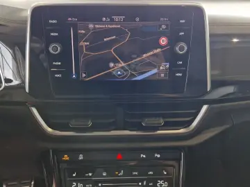 VW T-Roc Cabriolet 1.5 TSI DSG R-Line  AHK MATRIX A