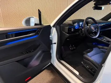 PORSCHE Macan 4S 100 kWh 449 PS-LUFT-PANO-HEAD UP-VOLL