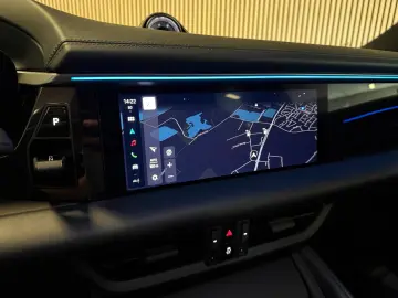 PORSCHE Macan 4S 100 kWh 449 PS-LUFT-PANO-HEAD UP-VOLL