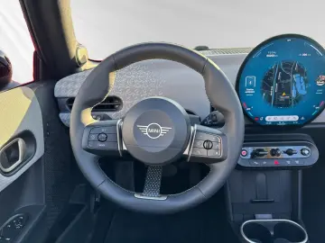 MINI Cooper C Cabrio Head-Up JCW-Sportsitze