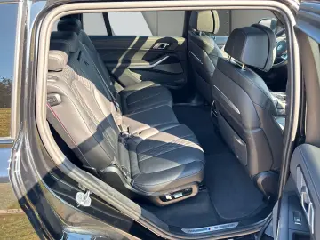 BMW X7 xDrive40d M Sport Pro AHK 360 ACC H&K