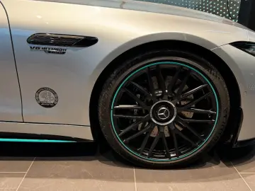 MERCEDES-BENZ AMG SL 63 4MATIC  Motorsport collector…