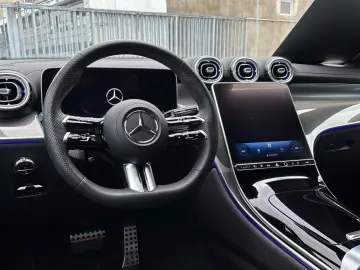 MERCEDES-BENZ GLC 400 e 4M AMG DigitalLight Pano Dis…