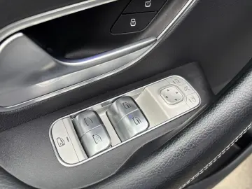 MERCEDES-BENZ GLE 450 d 4M AMG Pano AHK HUD Sitzklim…