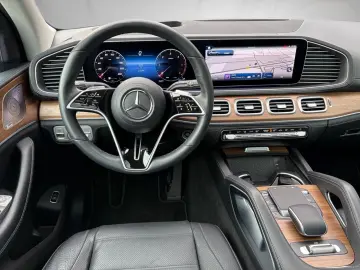 MERCEDES-BENZ GLE 450 d 4M AMG Pano AHK HUD Sitzklim…