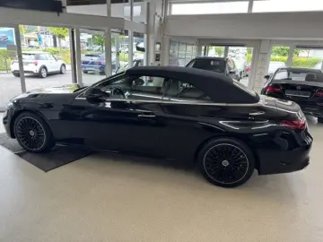 MERCEDES-BENZ CLE 220 d Cabrio AMG Night Memory DIST…