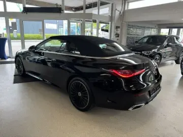 MERCEDES-BENZ CLE 220 d Cabrio AMG Night Memory DIST…