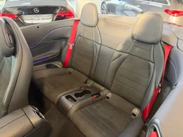 MERCEDES-BENZ CLE 220 d Cabrio AMG Night Memory DIST…