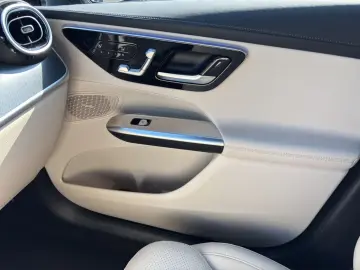 MERCEDES-BENZ GLC 300 e 4M Coupé  AHK HA-Lenk Memory…