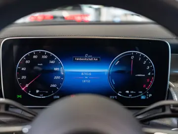 MERCEDES-BENZ GLC 300 de 4M AMG Sport Premium NIGHT PANO LED