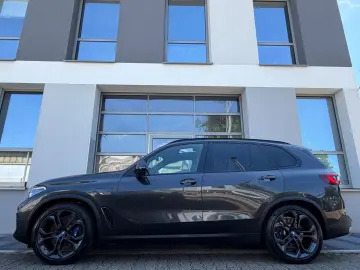 BMW X5 45e xD  ACC PANO LASER MASSAGE 360 HUD 21''