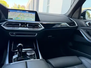 BMW X5 45e xD  ACC PANO LASER MASSAGE 360 HUD 21''