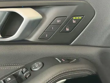 BMW X5 45e xD  ACC PANO LASER MASSAGE 360 HUD 21''