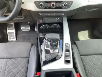 AUDI S5 Cabriolet TFSI quattro tiptronic Cam AHK Carp