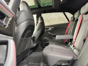 AUDI Q8 50 TDI quattro competition plus