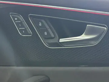 AUDI Q8 50 TDI quattro competition plus