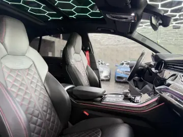 AUDI Q8 50 TDI quattro competition plus