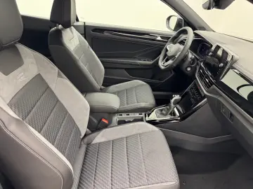 VW T-Roc Cabriolet TSI DSG R-Line BlackInfo19IQ.AHK