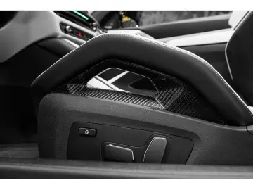 BMW M4 Compétition Cabriolet X-DRIVE G83 - BMW INDIV