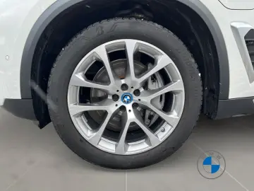 BMW X5 xDrive50e 20  AHK Pano Massage Sitzbelüft.