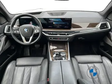 BMW X5 xDrive50e 20  AHK Pano Massage Sitzbelüft.
